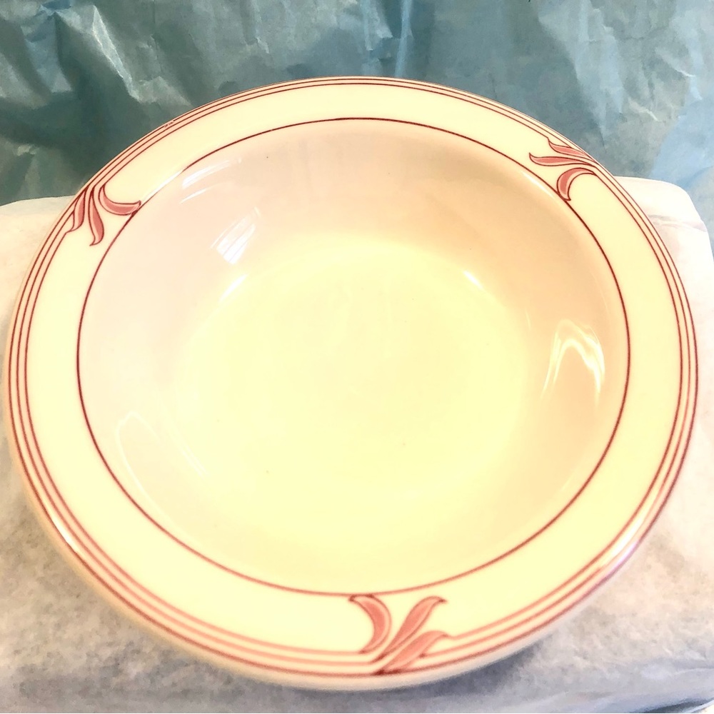 7344 VTG Ironstone Soup Salad Red White Restaurant Ware Buffalo Oneida USA 7128